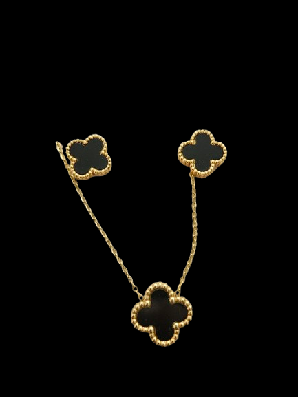 Clover necklace and earrings set